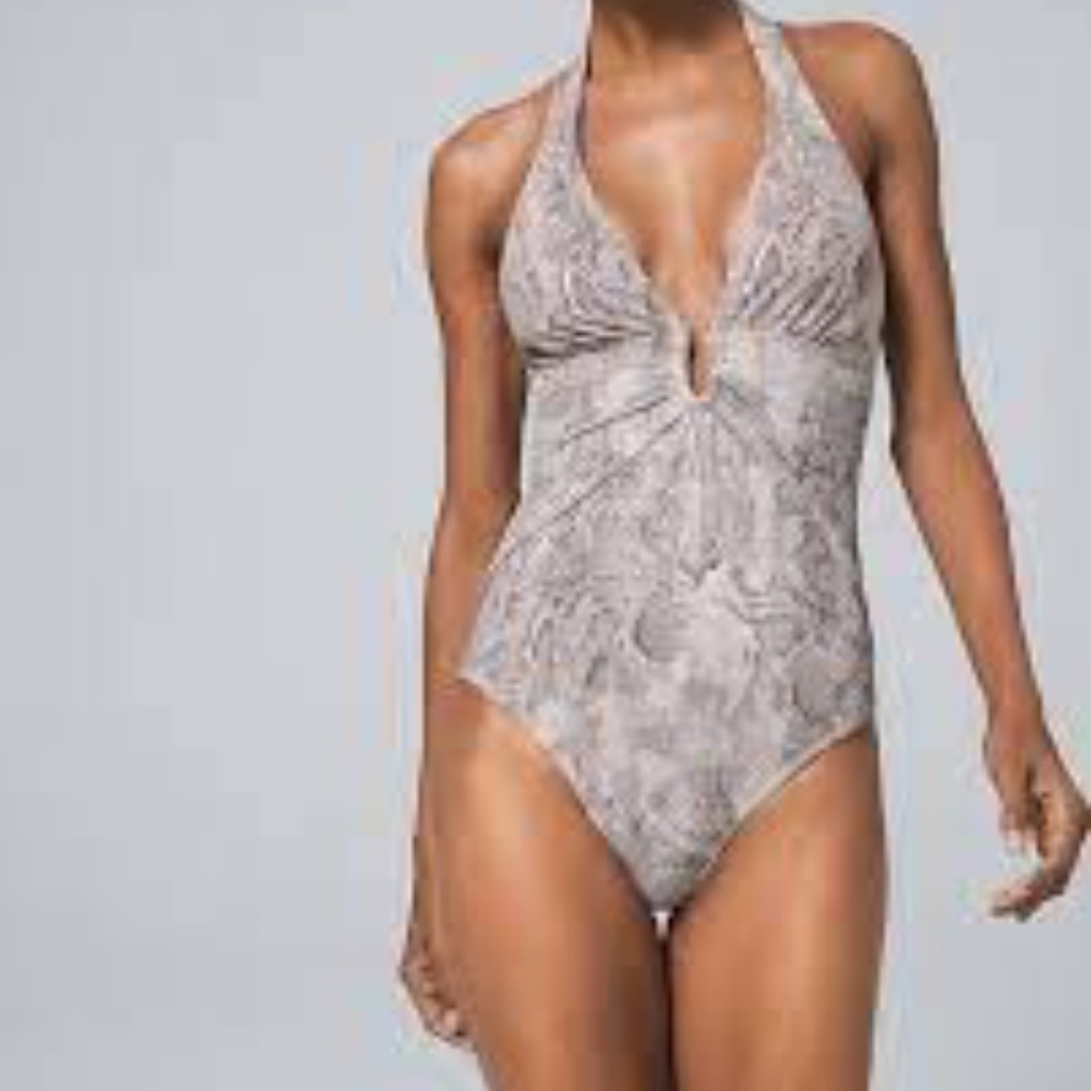 NWOT✴️White House Black Market Snake Print U-Ring Swimsuit. Medium.